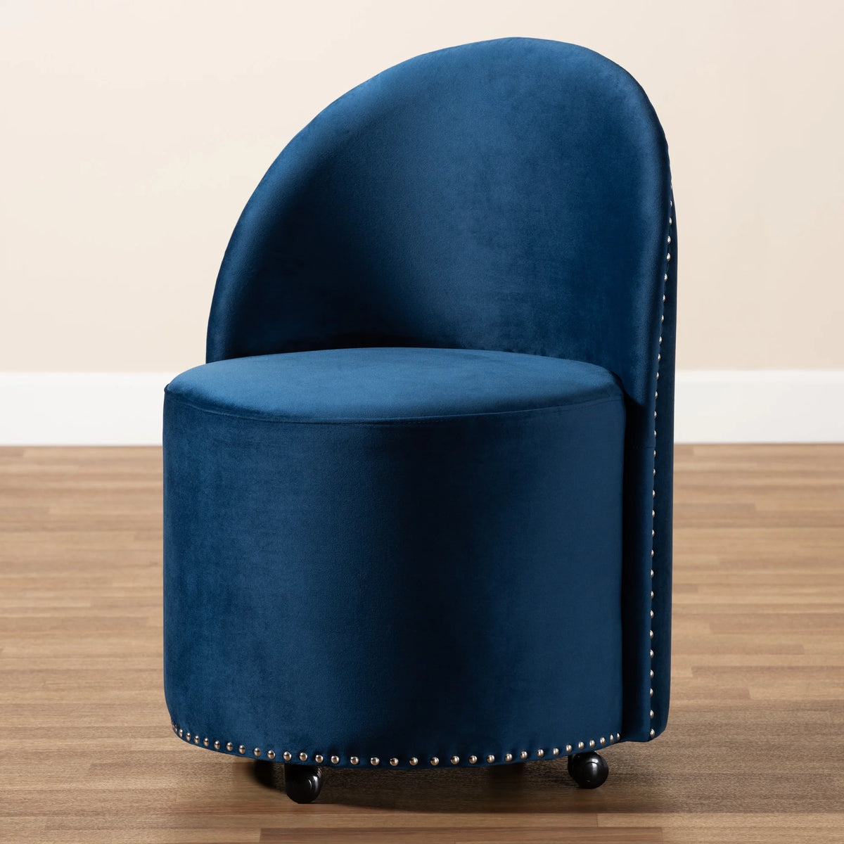 Navy Blue Bucket Chair L4373