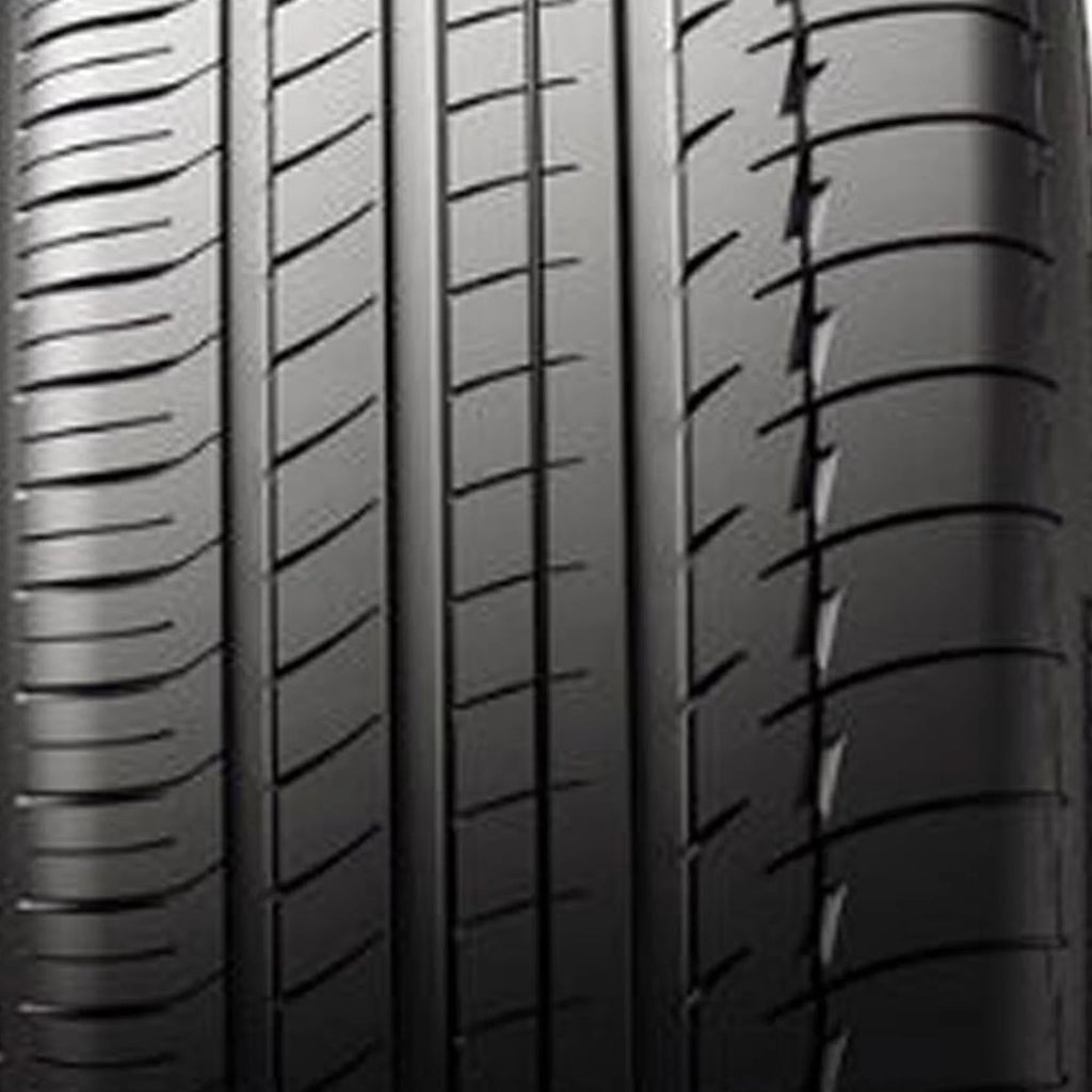 335/35ZR17 Passenger Tire N569