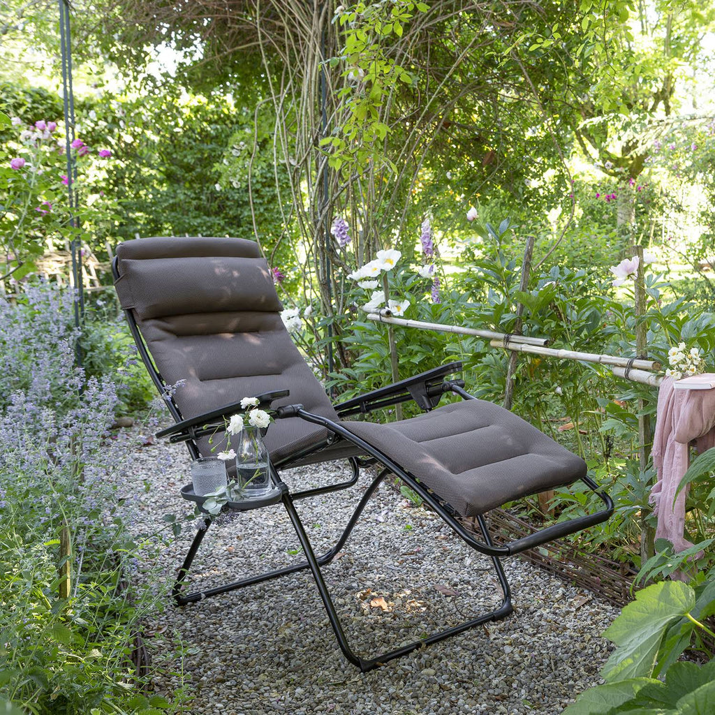 Taupe Fabric Zero Gravity Recliner E6836