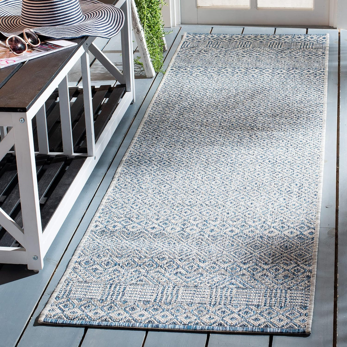 Ivory Green Round Indoor Outdoor Area Rug N514601