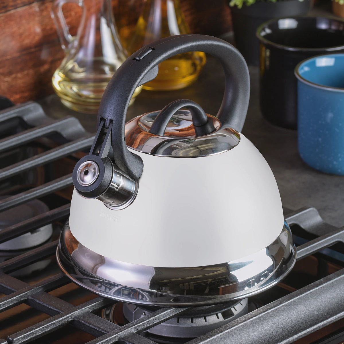 1.75 Quart Whistling Tea Kettle C480