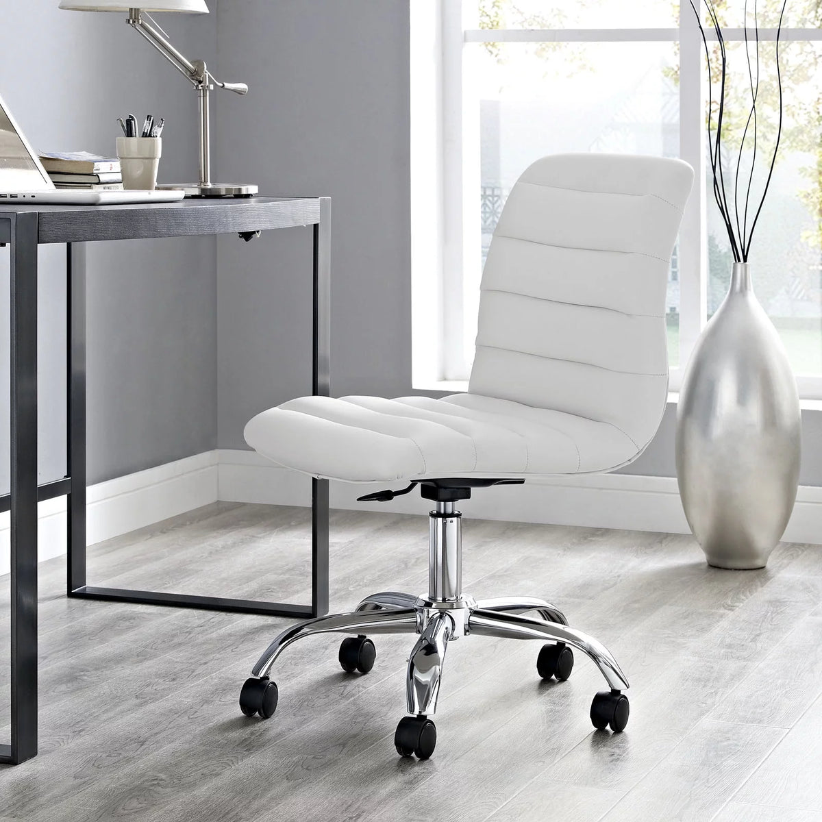White Faux Leather Office Chair E326608