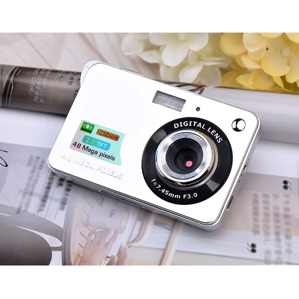 Digital Camera 18mp 2.7 Inch Lcd Screen 8x With Battery Pocket Camera F48930