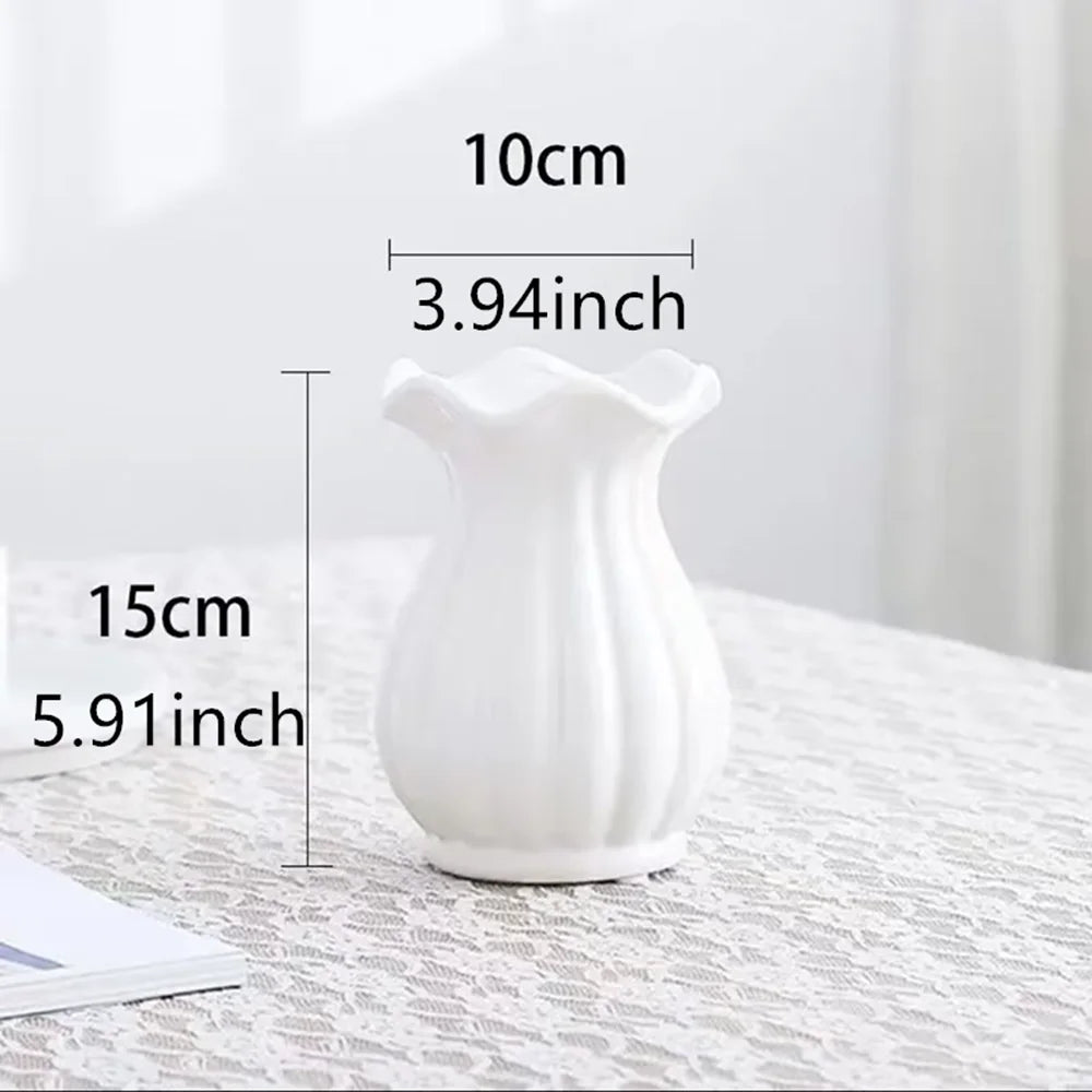 White vase B81083