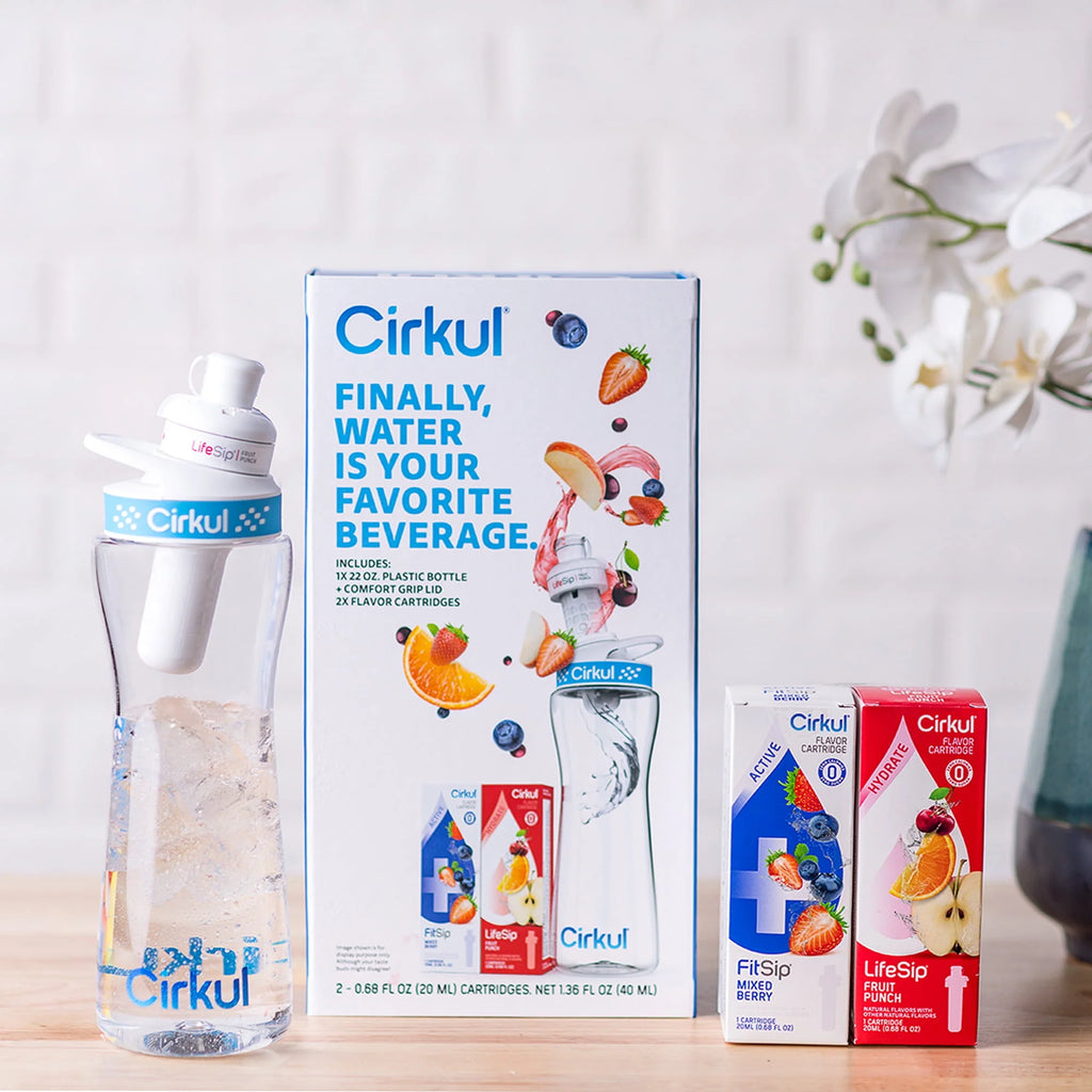 22oz Plastic Water Bottle Starter Kit with Blue Lid and 2 Flavor Cartridges I347511