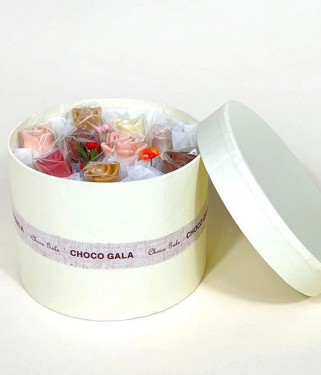 Chocolate Rose Garden M602