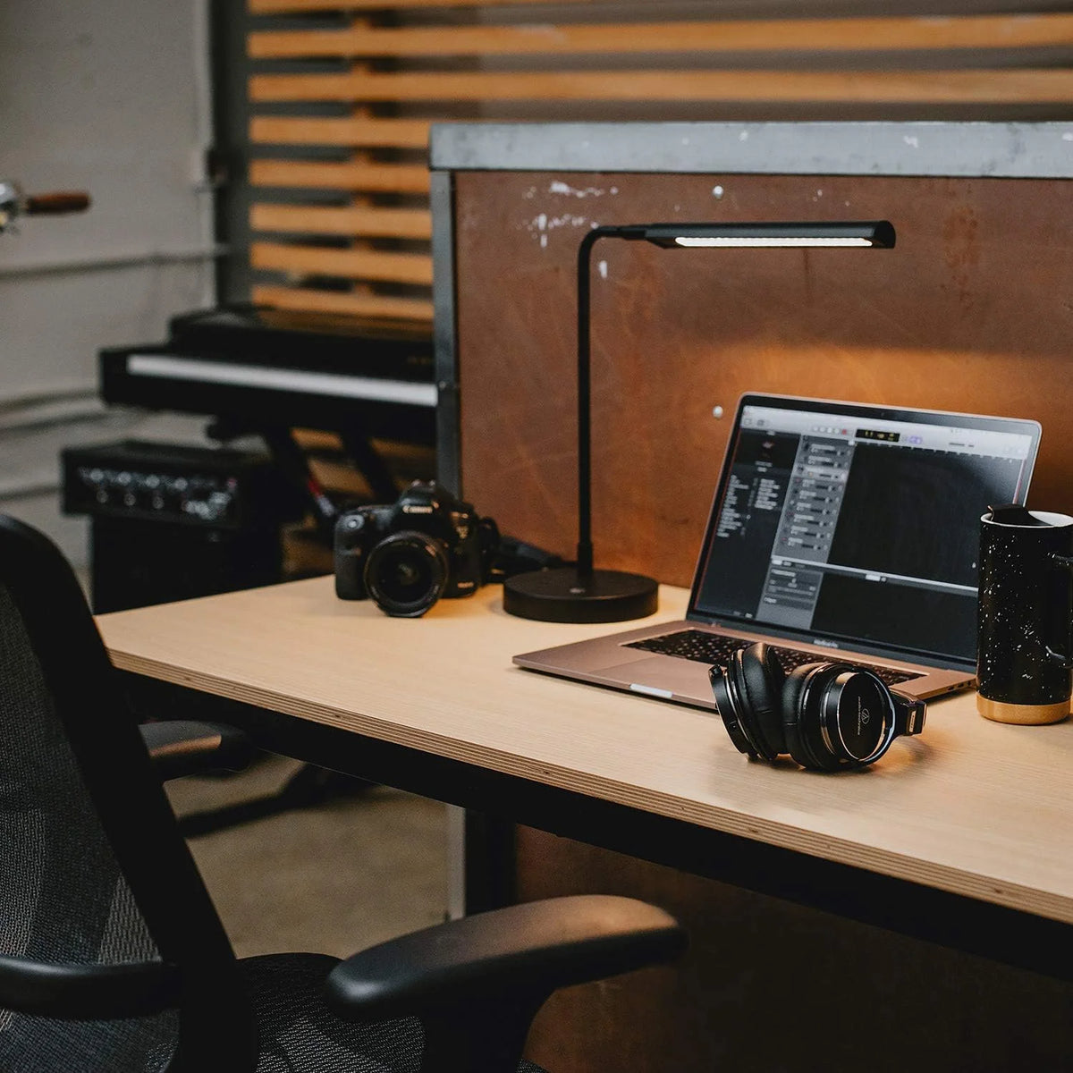 Oak Black Computer Writing Desk with Metal Frame I6587