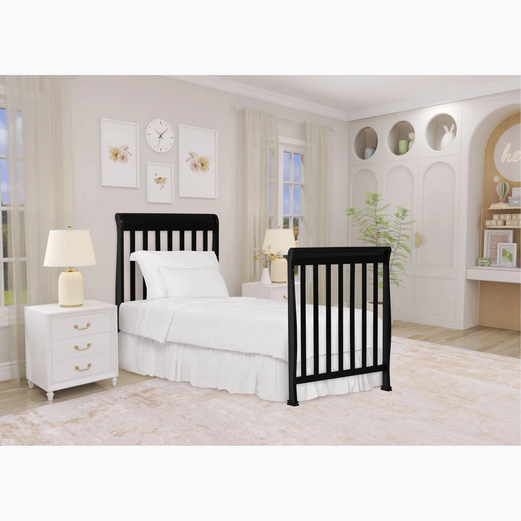 Black Convertible Crib R5547